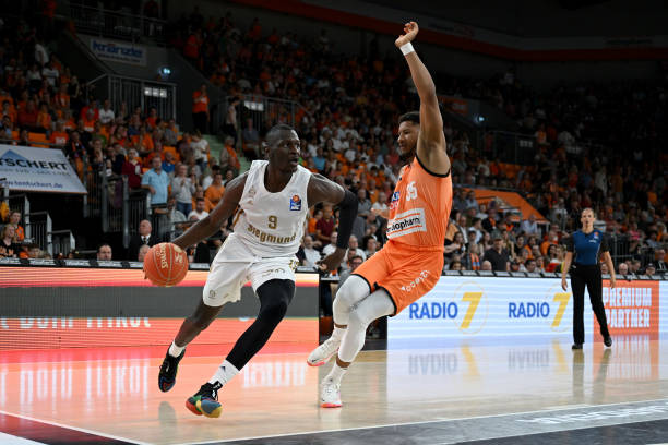 中蕴含的深 中蕴含的深