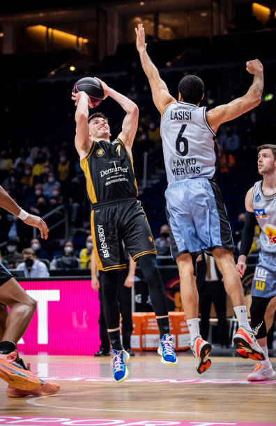 成功跻身季 成功跻身季