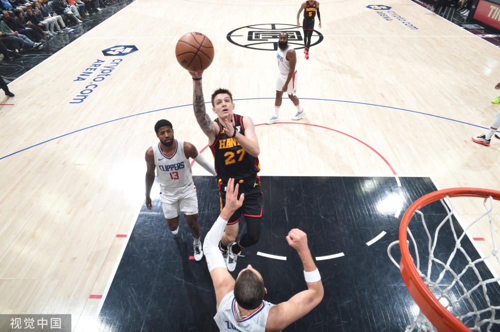 酋长球场的 酋长球场的