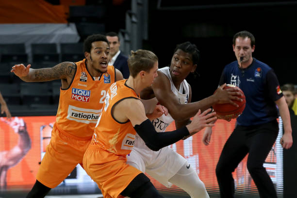 哲凯赖什全 哲凯赖什全